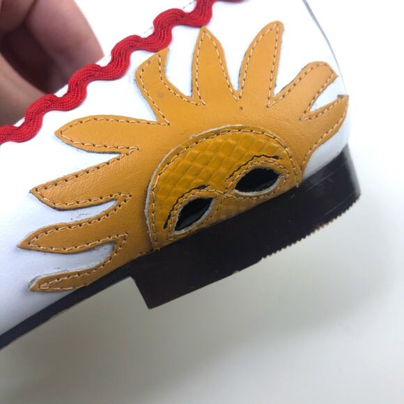 Vintage 80s Carysma Club Fun White Summer Flats - Picture 5 of 8